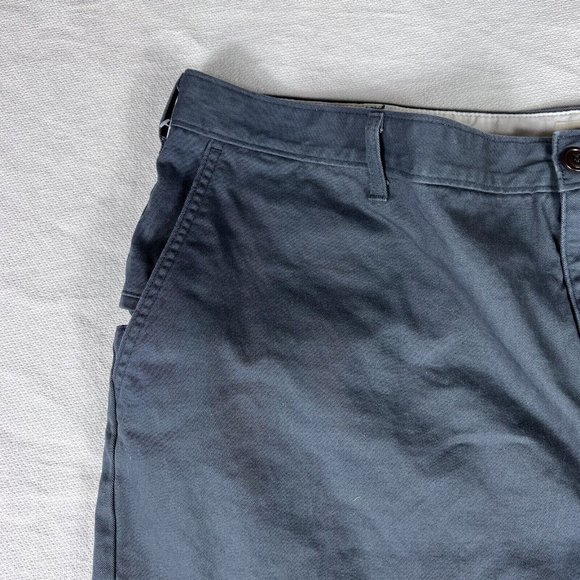 Docker's Shorts Mens W42 Gray Chino Flat Front Casual Golf Outdoors Cotton - Picture 4 of 8